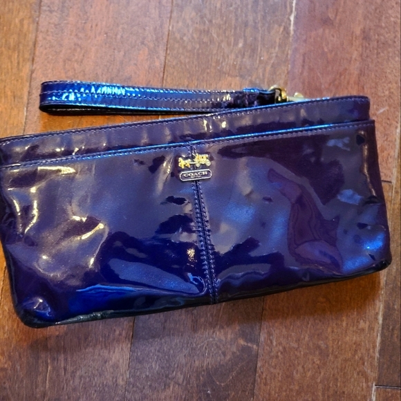 Coach Wristlet - Picture 1 of 3
